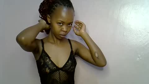 Snapshot of tinybarbie_ chatting on 10/05/25, 03:54 Barbie online show from 10/05/25, 03:54