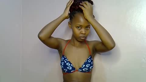 Snapshot of tinybarbie_ chatting on 10/18/25, 04:08 Barbie online show from 10/18/25, 04:08