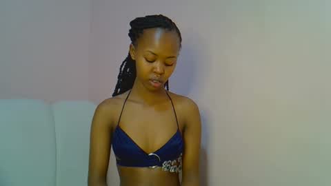 Snapshot of tinybarbie_ chatting on 11/23/25, 04:07 Barbie online show from 11/23/25, 04:07