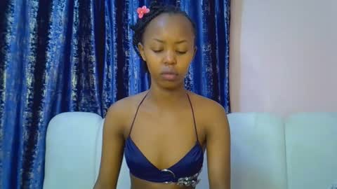 Snapshot of tinybarbie_ chatting on 12/01/25, 01:10 Barbie online show from 12/01/25, 01:10