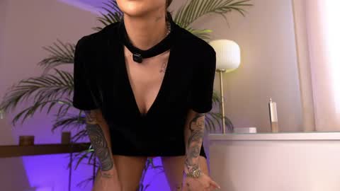 Anissa online show from 04/06/26, 02:40