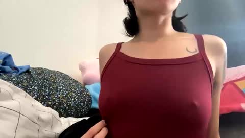 Snapshot of tinyhairycherry chatting on 11/13/25, 07:02 tinyhairycherry online show from 11/13/25, 07:02