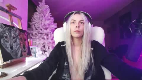 stage Kylie Sinner  brand CLITBAIT online show from 11/21/25, 09:52