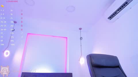 Luna  online show from 12/14/24, 11:29