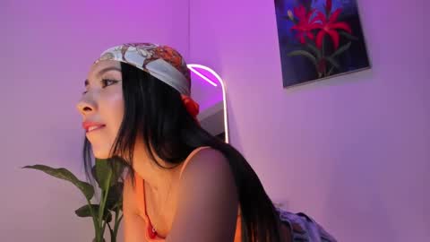 Luna  online show from 03/04/25, 12:07