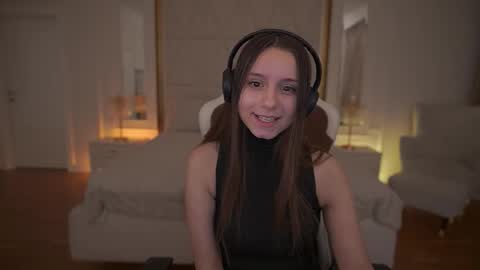 tinynataliee online show from 03/02/26, 04:36