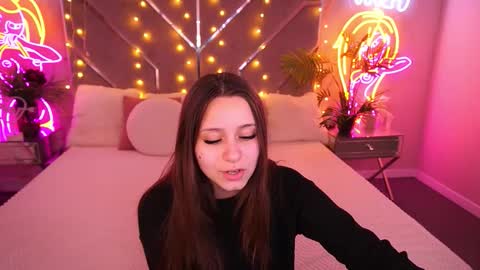tinynataliee online show from 03/18/26, 03:04