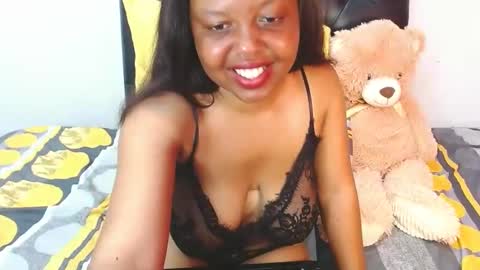 tinyrose18 online show from 01/22/25, 07:13