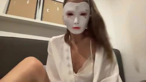 Tinks online show from 10/17/25, 07:27