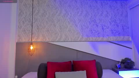 Tisha online show from 11/25/25, 10:21