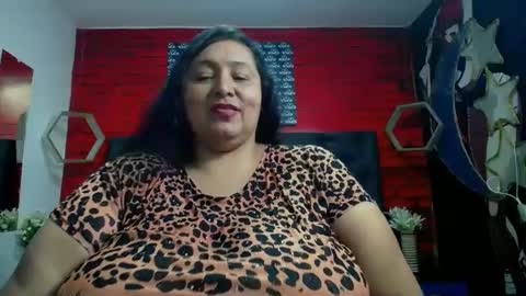 Snapshot of tistmature chatting on 02/05/25, 01:22 TISTMATURE online show from 02/05/25, 01:22