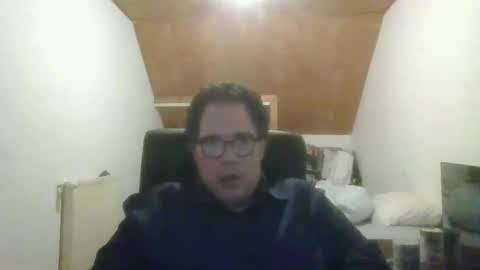Snapshot of titeuf3855839553 chatting on 09/11/25, 04:07 titeuf3855839553 online show from 09/11/25, 04:07