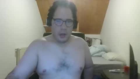 Snapshot of titeuf3855839553 chatting on 09/14/25, 07:07 titeuf3855839553 online show from 09/14/25, 07:07