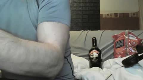 Snapshot of titfred54380 chatting on 02/01/25, 07:02 frederic online show from 02/01/25, 07:02