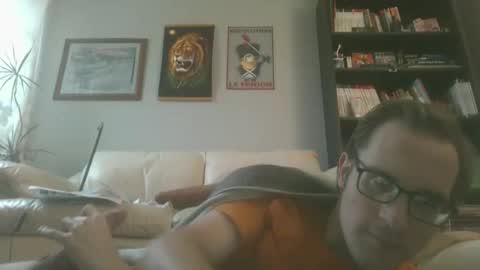 Snapshot of titlovercums chatting on 12/19/25, 01:51 titlovercums online show from 12/19/25, 01:51