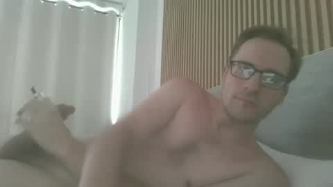 titlovercums online show from 04/25/26, 12:02