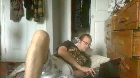 Snapshot of titlovercums chatting on 06/26/26, 11:03 titlovercums online show from 06/26/26, 11:03