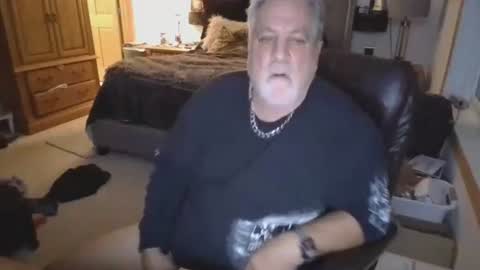 Snapshot of titsantats chatting on 10/18/25, 12:24 titsantats online show from 10/18/25, 12:24
