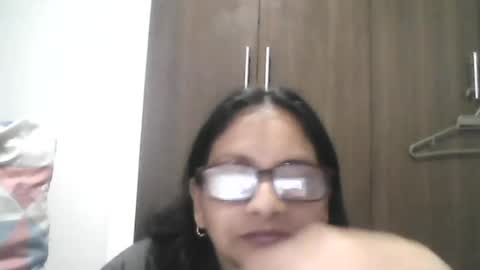 Ester online show from 06/19/26, 08:56