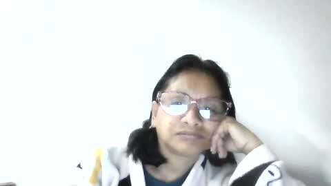 Ester online show from 08/06/26, 09:55