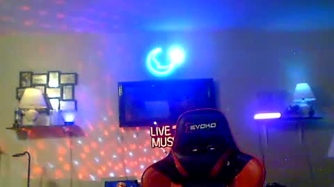 Snapshot of tkthedj chatting on 07/05/26, 05:58 TK online show from 07/05/26, 05:58