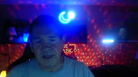 Snapshot of tkthedj chatting on 08/04/26, 01:09 TK online show from 08/04/26, 01:09