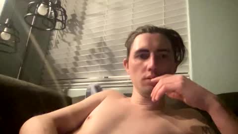 tlayne410 online show from 12/20/25, 10:44