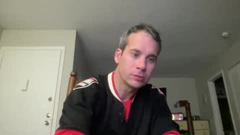 Snapshot of tleigh24 chatting on 03/09/25, 02:39 tleigh24 online show from 03/09/25, 02:39