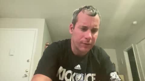 Snapshot of tleigh24 chatting on 12/14/25, 01:55 tleigh24 online show from 12/14/25, 01:55