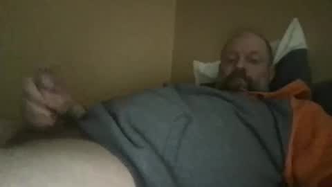 Snapshot of tmacdaddy82 chatting on 10/10/25, 04:11 tmacdaddy82 online show from 10/10/25, 04:11