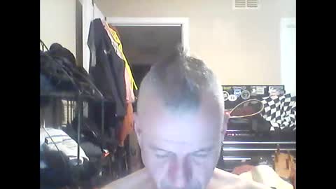 Snapshot of tnash24 chatting on 12/20/25, 01:45 tx46m online show from 12/20/25, 01:45