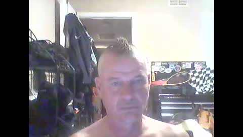 Snapshot of tnash24 chatting on 12/21/25, 01:46 tx46m online show from 12/21/25, 01:46