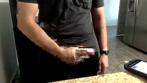 Snapshot of tnich28 chatting on 10/14/25, 11:27 tnich28 online show from 10/14/25, 11:27