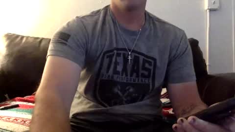 Snapshot of tnich28 chatting on 11/28/25, 02:20 tnich28 online show from 11/28/25, 02:20