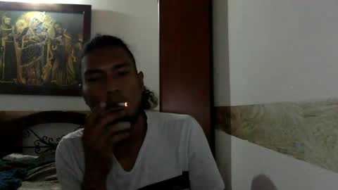 Snapshot of tnptlhvgyqcy chatting on 11/15/25, 04:43 DESTROY.S online show from 11/15/25, 04:43