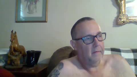 Vols online show from 10/26/25, 01:28