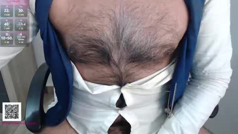 Snapshot of toaster1993 chatting on 03/03/26, 04:35 Leonel online show from 03/03/26, 04:35