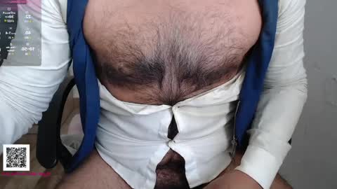 Snapshot of toaster1993 chatting on 04/06/26, 08:15 Leonel online show from 04/06/26, 08:15