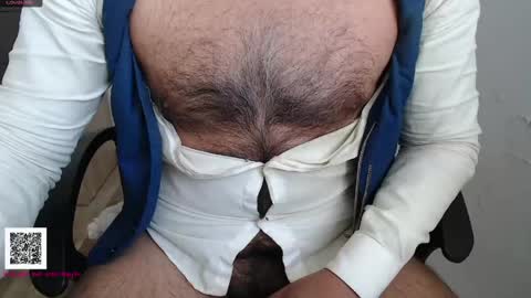 Snapshot of toaster1993 chatting on 04/14/26, 07:58 Leonel online show from 04/14/26, 07:58