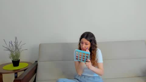 toasterwife online show from 06/17/26, 05:43