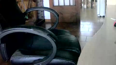 Tobiko online show from 10/29/25, 02:19