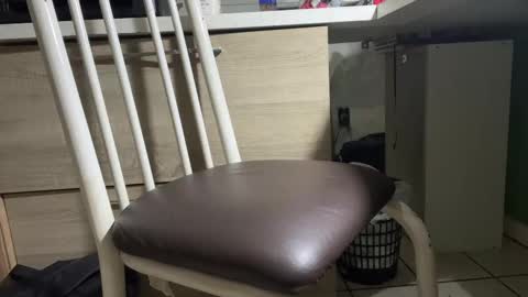 Snapshot of tocantins97 chatting on 12/23/24, 08:14 YoungBigDick online show from 12/23/24, 08:14