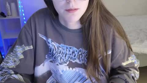 Elma online show from 11/26/25, 05:41