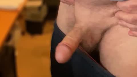 Snapshot of togbear chatting on 02/26/25, 07:49 Togbear online show from 02/26/25, 07:49