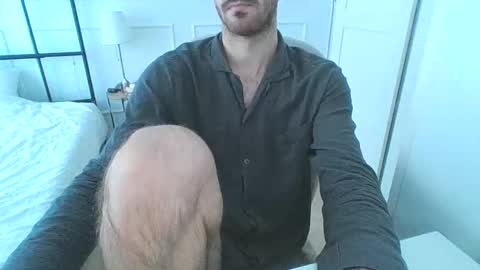 Snapshot of toja112 chatting on 12/18/24, 09:58 Martin online show from 12/18/24, 09:58