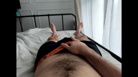 Snapshot of toja112 chatting on 12/30/24, 02:40 Martin online show from 12/30/24, 02:40