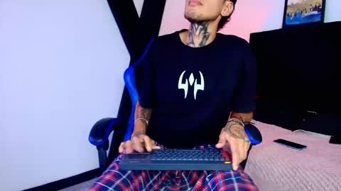 toji_zenni online show from 05/15/26, 03:35