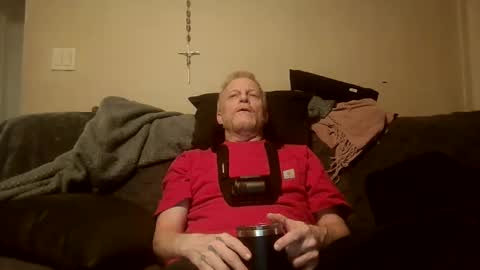 Snapshot of tokenless_boner chatting on 11/15/25, 09:06 tokenless_boner online show from 11/15/25, 09:06