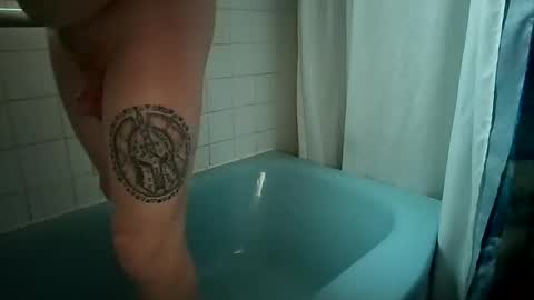 Snapshot of tokenless_boner chatting on 11/28/25, 04:53 tokenless_boner online show from 11/28/25, 04:53