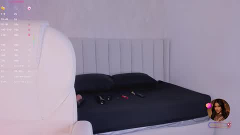 Snapshot of tokio_shuang chatting on 10/23/25, 09:13 online show from 10/23/25, 09:13